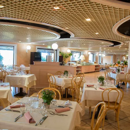 Sant'Elmo Beach Hotel-3